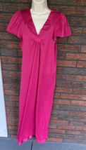 Vintage Pajamas Medium Vanity Fair Nightgown Embroidered Flower Butterfl... - $27.55