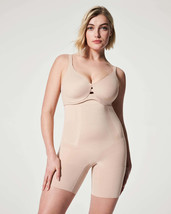 Size Medium SPANXsculpt OnCore High-Waisted Mid-Thigh Shaping Short - $42.55