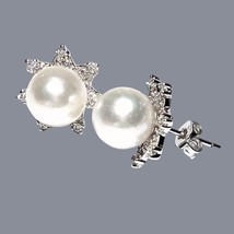 Precious 9.4mm Natural White Round Edison Cultured Pearl Stud Earrings - £94.33 GBP