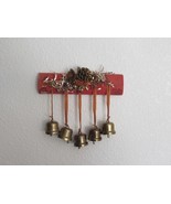 Vintage 1950s Handmade Wall Decor w/ 5 Small 1.25&quot; Dia. Brass Christmas ... - $356.64 MXN