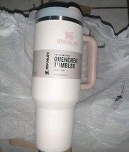 Stanley Quencher H2.0 40oz Rose Quartz  Insulated Flowstate Tumbler  - $23.74
