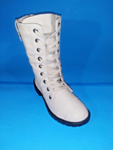 Wanted Shoes Women&#39;s Colorado Closed Toe Mid-Calf Light Gray Size 6.5 NEW W/ Box - £18.91 GBP
