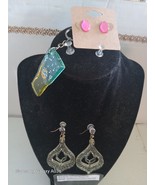 3 Piece Resin and Bead Set, 2 x pairs Earrings , 1 x  Key Chain (85) - $17.82 CAD