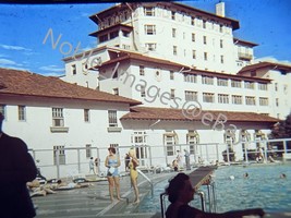 1950 The Broadmoor Resort Pool Colorado Springs Glass Covered Kodachrome Slide - £4.26 GBP