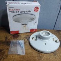 GE Porcelain Light Bulb LAMPHOLDER Fixture Keyless ~   18304 - £7.90 GBP