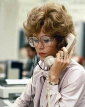 Jane Fonda sitting at desk on telephone Nine To Five 8x10 inch photo - £7.62 GBP