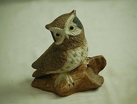 Vintage Bisque Speckled Owl on Log Bird Figurine Curio Cabinet Shelf Dec... - £15.45 GBP