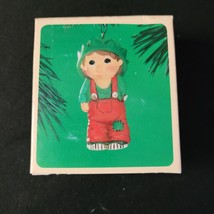 Vintage 1984 Hallmark Keepsake Green Red Kit Christmas Holiday Ornament Elf Boy - £6.20 GBP