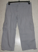 EXCELLENT WOMENS ANN TAYLOR LOFT LIGHT GRAY CARGO CAPRI W/ POCKETS   SIZE 2 - $23.33