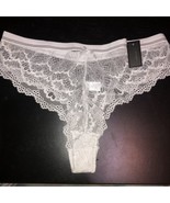 NWT Frederick&#39;s of Hollywood SZ 2X Caroline White Lace Thong Panty - £4.73 GBP