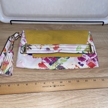 Sam Libby white floral Clutch Wristlet  purse ISSUES - $19.72