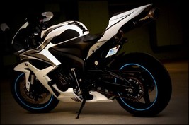 TechSpec 2007-2012 Honda CBR600RR Snake Skin Tank Grips - $1,434.34 MXN