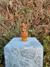 Angel of Roses – Iron Sculpture. 15x7x7cm - 0.8Kg-
show original title

... - $110.09
