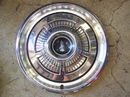 1966 Plymouth Passenger Car 14&quot; Hubcap Oem Fury Vip - £33.80 GBP