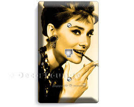 Audrey Hepburn breakfast at tiffany&#39;s retro movie star phone telephone w... - $225.06 MXN