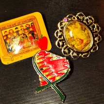 Beautiful old vintage pins - £16.61 GBP