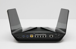 Netgear Nighthawk RAX200 AX12 12-Stream Tri-Band AX WiFi Router image 8