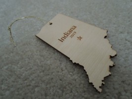 Christmas Ornament Wood State of Indiana Shape 2019 Carved Ornament NEW - £5.65 GBP