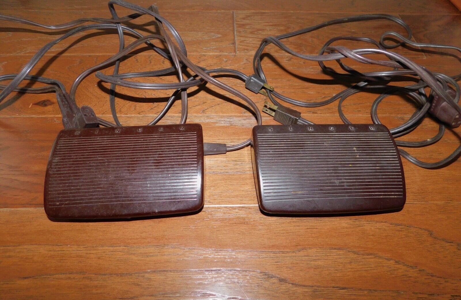 Lot of 2 Singer Sewing Machine Motor Controller Foot Pedal 3 & 4 Prong GOOD! - $19.79