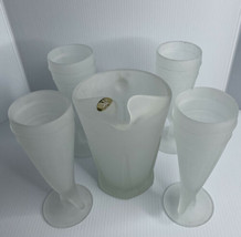 Tiara Exclusive Indiana Glass Frosted Satin Crystal Pitcher Glass Drinking Horns - £30.89 GBP
