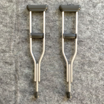 American Girl Doll Pair Of Crutches Medical Equipment Accessories Gray Toy - £8.18 GBP