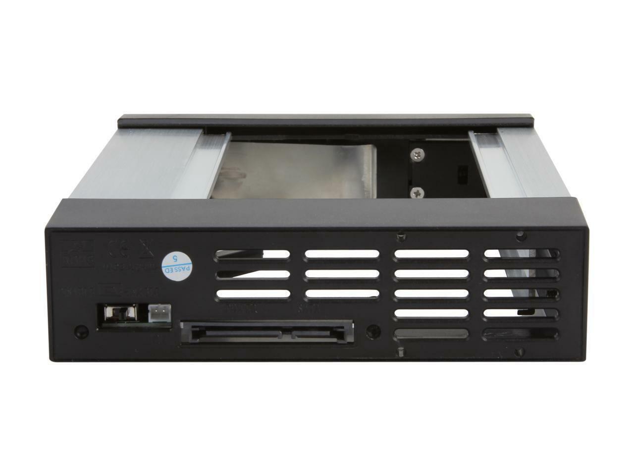 iStarUSA - BPN-DE110SS - 5.25" to x 3.5" SATA 6.0 Gb/s Trayless Hot-Swap Cage Item image 3