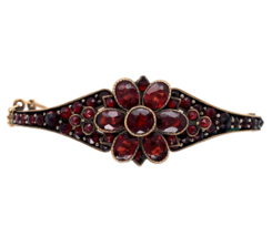 Genuine Natural Bohemian Garnet Bangle Bracelet w/ Six Petal Flower Moti... - $10,742.28 MXN