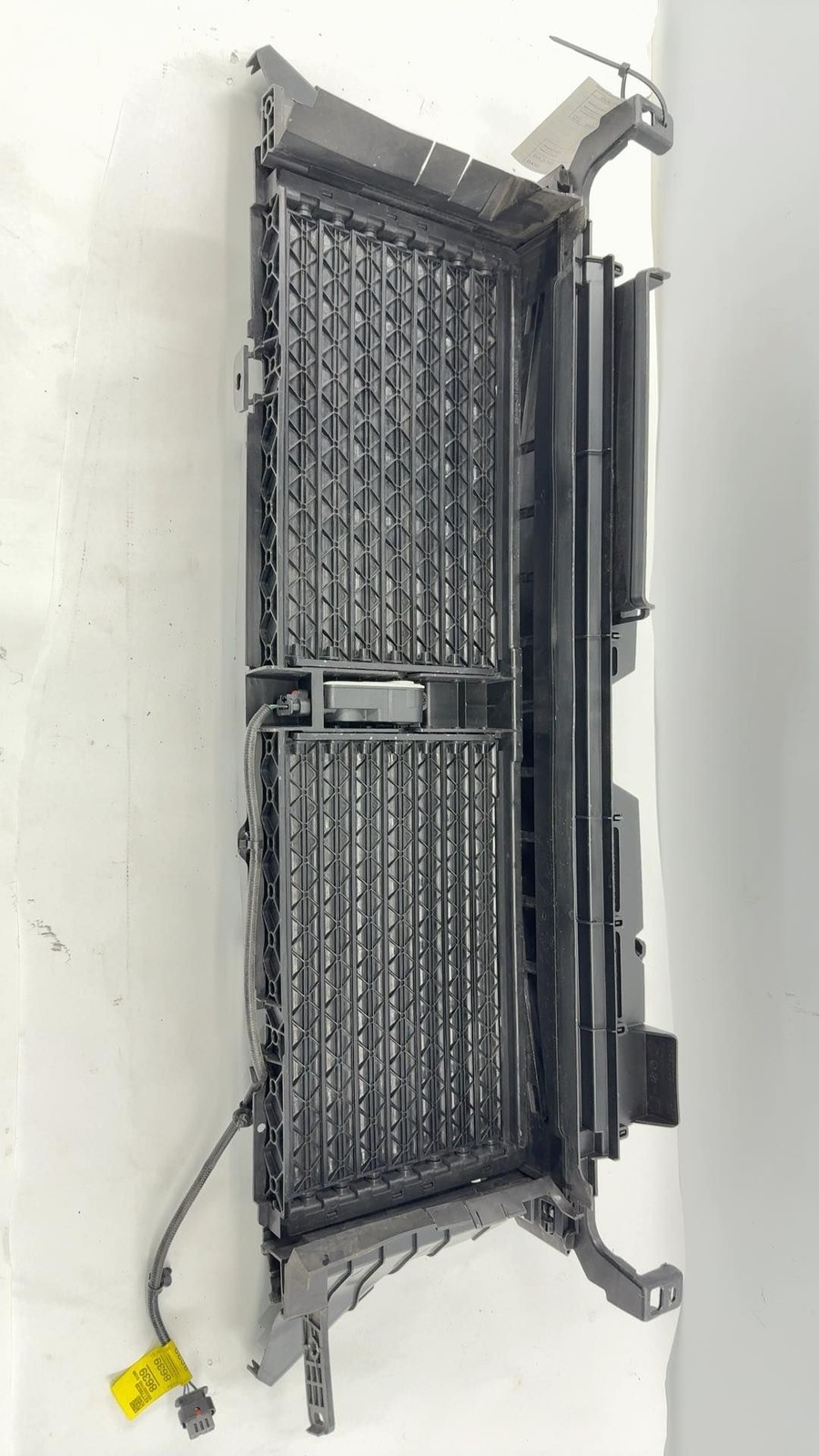 2021 Chevrolet Trailblazer 1.3L Radiator Air Duct Grille Shutter OEM 50K Miles Item image 9