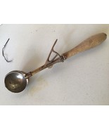 ANTIQUE GILCHRIST NO. 31 BRASS WITH WOOD HANDLE ICE CREAM SCOOP SIZE 16 ... - $564.50 MXN