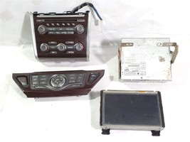 2014 Nissan Pathfinder OEM Complete Navigation Radio With Screen Control - $464.05