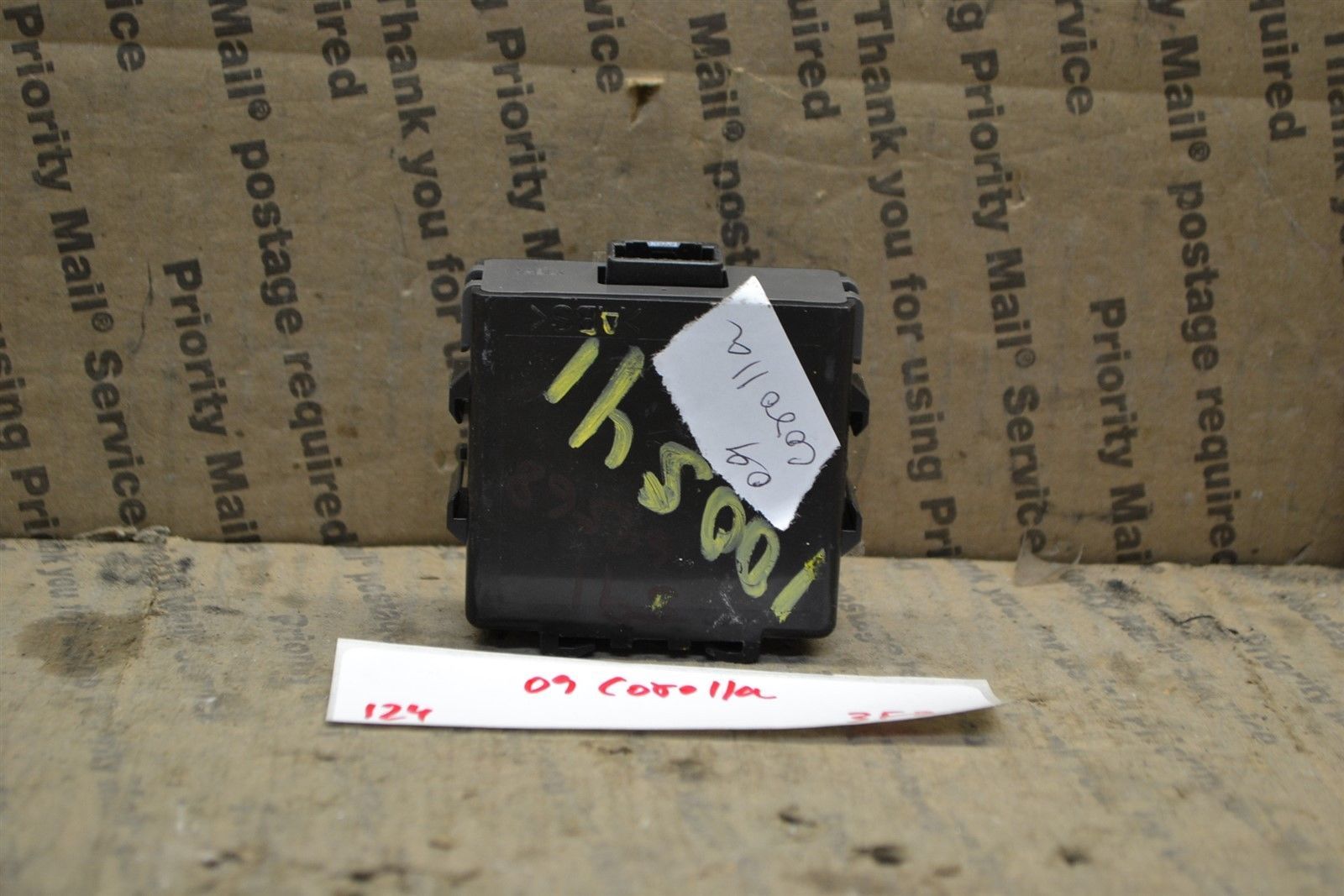 09-11 Toyota Corolla Suspension (TPMS) Control Unit 8976902010 Module 12... - $4.99