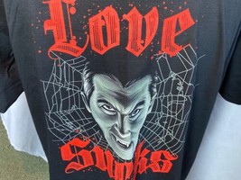 Dracula Vampire Horror T-Shirt Loot Crate Fright  2XL 2019 Love Sucks Black - £13.73 GBP