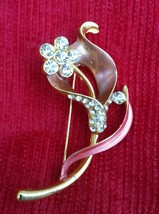 Stunning Diamonte Gold Plated Open Lily Flower Brooch Broach Cake Pin for Suits - £10.73 GBP