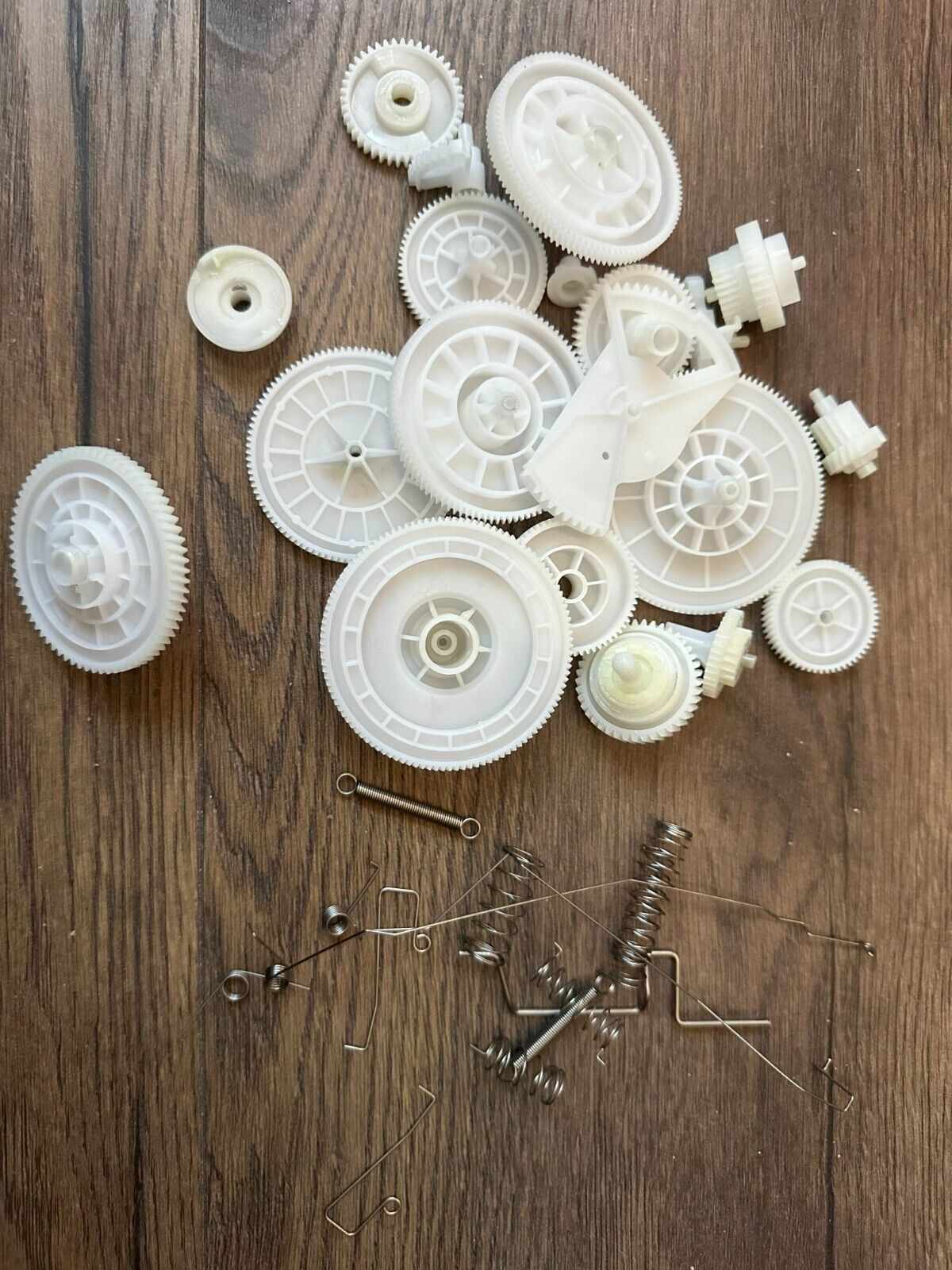 Genuine HP Bunch of Gears and springs for LaserJet Tank, MINT uncounted - $14.36