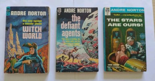 Primary image for Lot of 3 Vintage ACE Books F series WITCH WORLD, THE DEFIANT AGENTS Andre NORTON