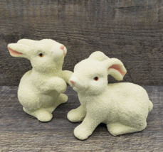 Figurine Textured Bunny Rabbits K&#39;S Collection 4&quot; Tall - £14.22 GBP