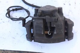 1999-2004 MERCEDES SLK230 FRONT LEFT BRAKE CALIPER W/ ABS SPEED SENSOR R3242 image 2