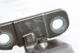 16-17 JAGUAR XE PASSENGER DOOR UPPER HINGE BRACKET FRONT or REAR M1497 image 4