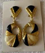 VTG, vintage clip earrings, vintage mola earrings, clip earrings, metal - $321.85 MXN