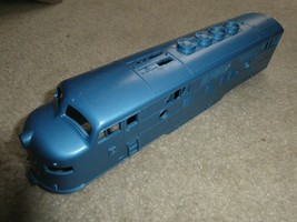 MTH O Scale Sample Blue Diesel Locomotive Body Shell 12.5&quot; Long - $724.74 MXN