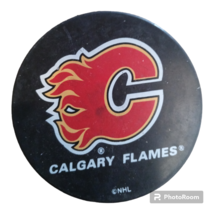 Calgary Flames Basic Official NHL Hodograph Model Hockey Souvenir Game Puck - £11.35 GBP