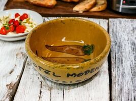 Hotel Modenese Riccione Italy Vintage 1985 Handpainted Pottery Carrot Bowl - $29.87