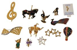 Gold Tone Brooch Pin Costume Jewelry Lot - $29.39 Gold Tone Brooch Pin Costume Jewelry Lot - $29.39