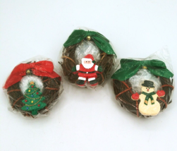 Lot Of 3  Round Wicker 3” Wreath Christmas refrigerator magnets sealed NOS - $18.99