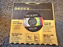 ERNEST TUBB PASS BOOZE THAT&#39;S ALL EVER BE TO ME 7&quot; Vinyl 45 RPM w/ Decca... - $349.03 MXN