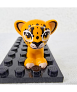 Lego Jaguar Cat Minifigure Baby Cub w Black Rosettes Spots Disney Encanto - $180.68 MXN
