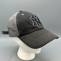 New York Yankees Logo Adjustable Dark &amp; Light Gray Fan Favorite Hat MLB - £11.72 GBP