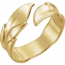 14K Yellow Gold Leaf Ring - £550.75 GBP+