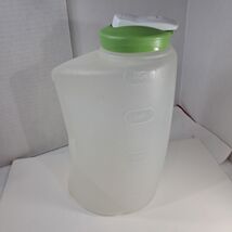 RUBBERMAID MixerMate 1-GALLON 4 QT 3.8L Flip Top Clear PITCHER green Lid... - $21.00