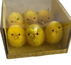 Vintage 6 baby chicks by Fabri Center in box - New - £15.56 GBP